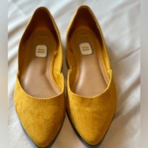 Time and Tru mustard yellow wide with flats